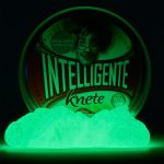 Intelligente Knete Neon Grün (nachtleuchtend) – Bild 3