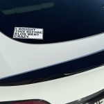 Tesla Autoaufkleber "I BOUGHT THIS BEFORE ELON WENT CRAZY" Schwarz auf Weiss – Bild 3