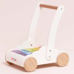 Lauflernwagen mit Klötzen in Regenbogenfarben – Bild 5