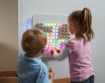 Regenbogen Steckbrett Wand